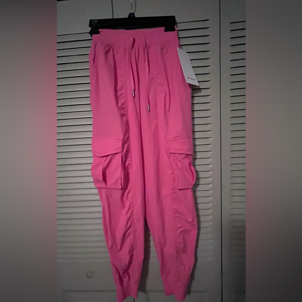 Lululemon Dance Studio Relaxed-Fit MR Cargo Jogger